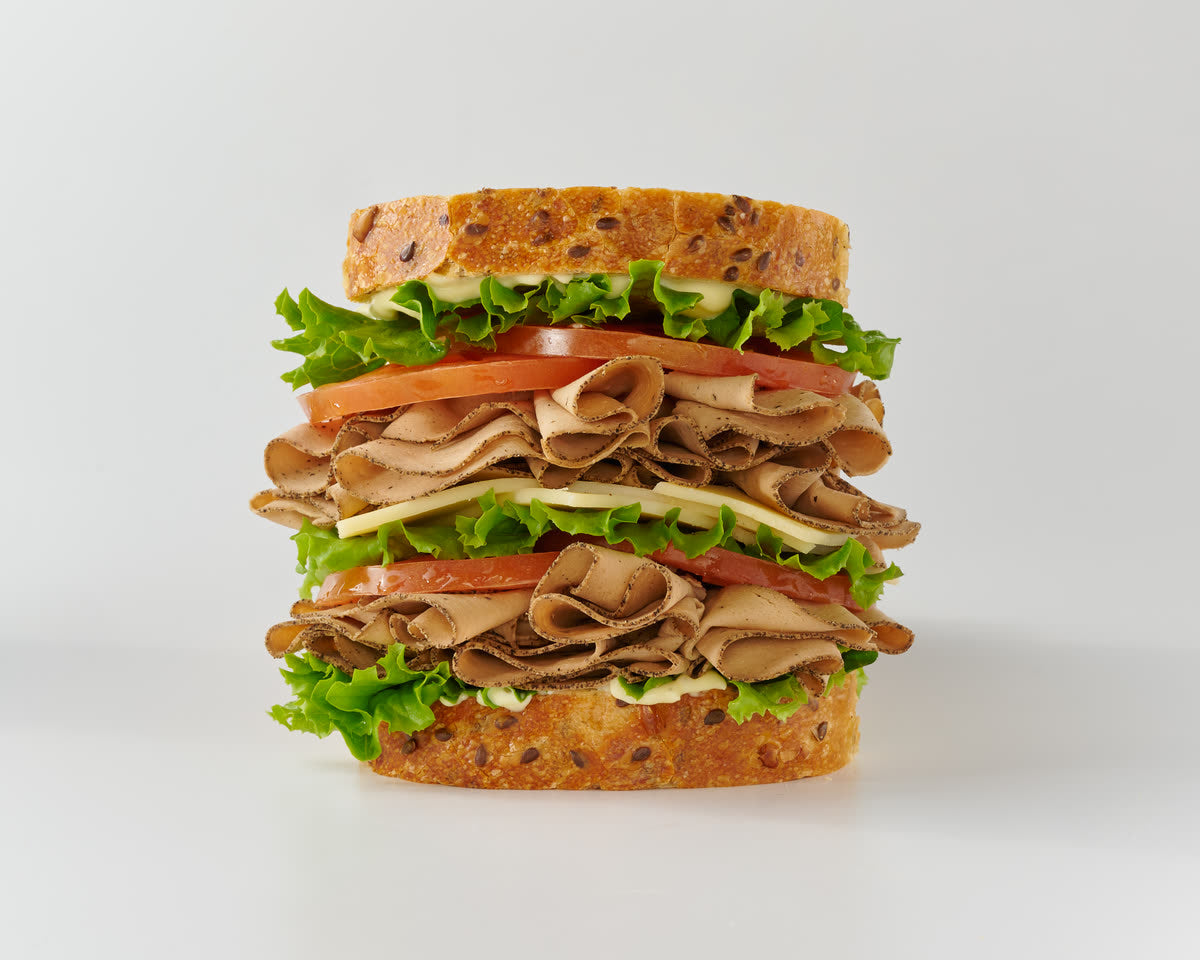 Safe Slice Cracked Pepper Turkey — Classic sandwich