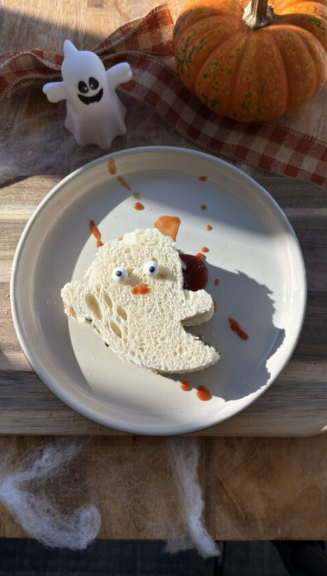 Spooky Ghost Sandwiches