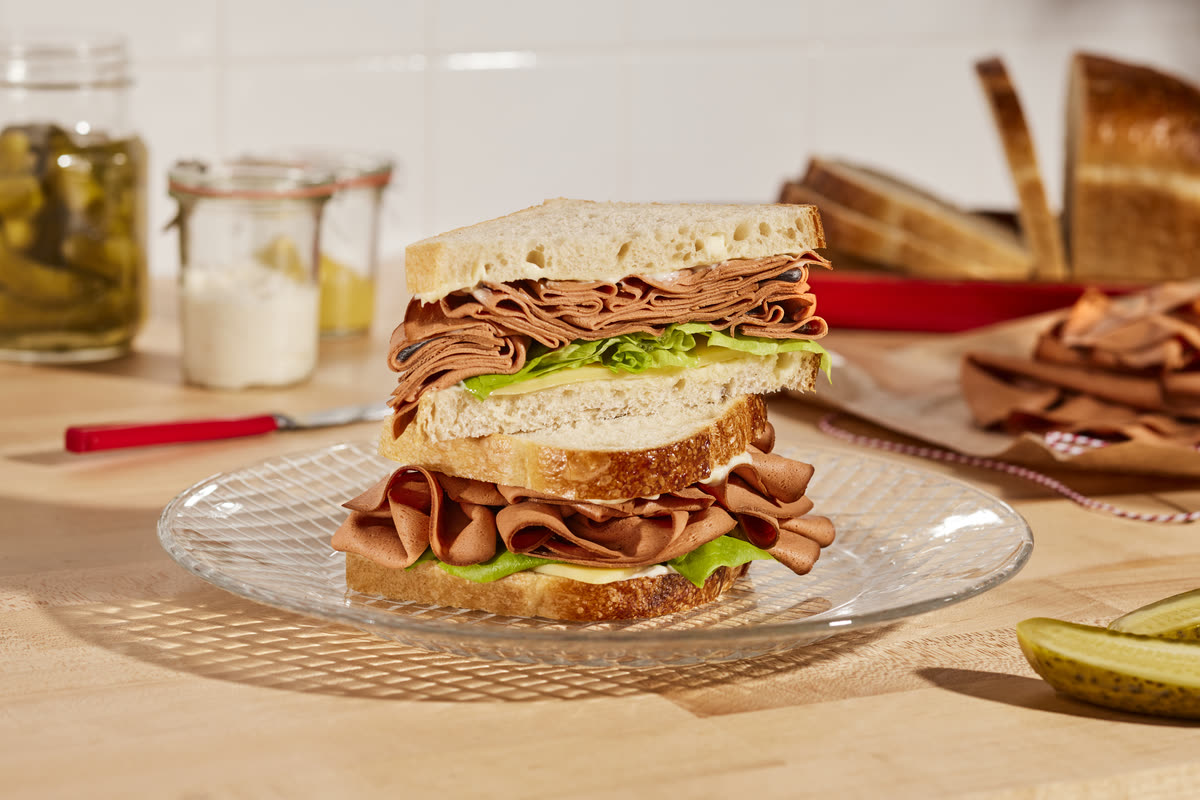 Safe Slice Cracked Pepper Turkey — Stacked